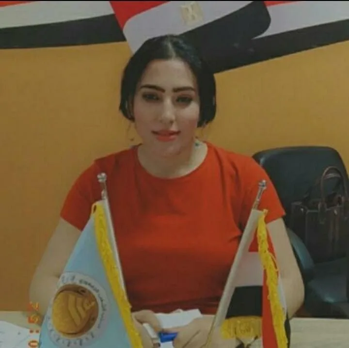 "مفيش مقابل".. إسراء عبد الحافظ توضح الفرق بين المال السياسي والرشوة الانتخابية