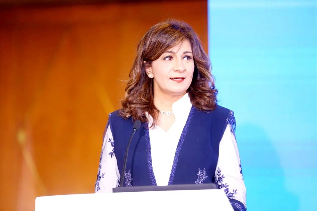 الهجرة تدعو المصريين بالإمارات لحضور إضاءة برج خليفة بعلم وشعار صندوق تحيا مصر