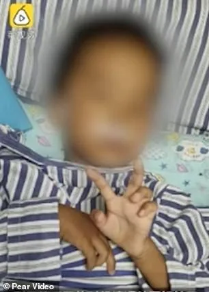 زي القطط بـ 7 أرواح .. طفل يسقط من الدور الـ 18 دون أن يموت