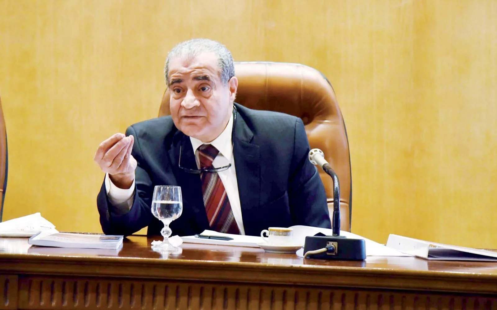 لحمة وتموين شهري والمخابز شغاله.. أبرز قرارات التموين للمصريين في العيد
