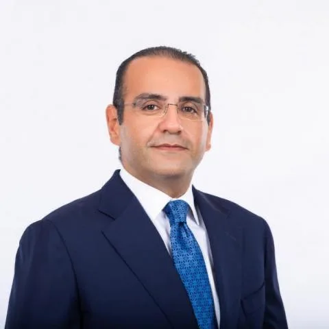 ماذا قال "المنزلاوي" لسيدة القطار والعسكري؟