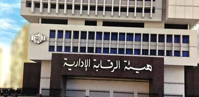 "في البنزينة" ضبط مسؤولين أثناء تقاضي رشوة بمحطة وقود في مطروح