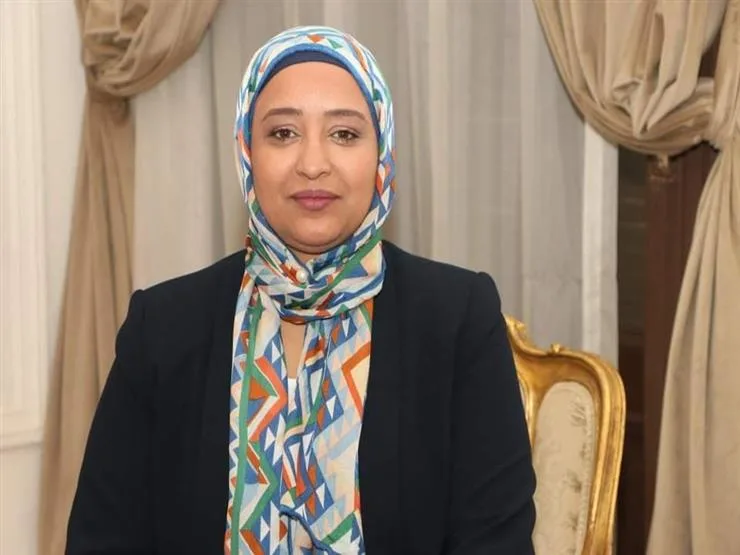 فيديو | هل يُدمر "التوريث" حزب الوفد ؟.. نجلة "أبو شقة" تُثير الغضب وإشتعال الحرب ضد رئيسه