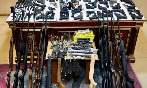 "ترسانة أسلحة".. تفاصيل ضبط 40 طبنجة و12 بندقية بالقليوبية