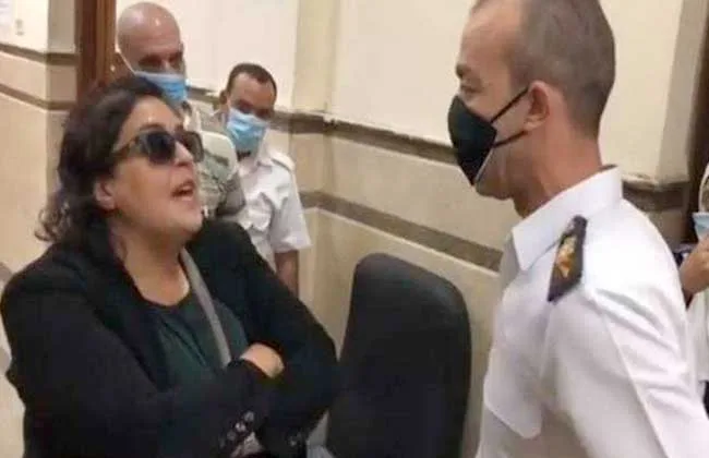 بعد تقدمها ببلاغ التحرش.. النيابة الإدارية تحيل "سيدة المحكمة" للمعاش (التفاصيل)