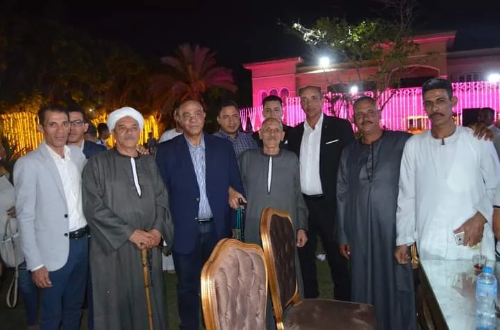أهالي الجيزة يحتفلون بفوز النائب عادل ناصر بعضوية مجلس الشيوخ
