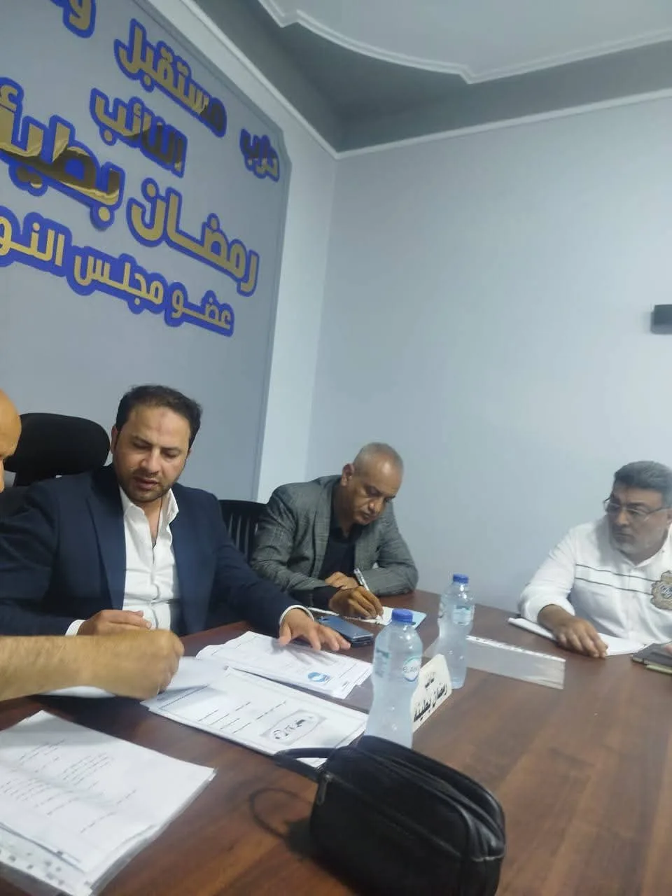 النائب رمضان بطيئة يفتح أبواب مكتبه أمام أهالي المنتزه للاستماع إلى مطالبهم