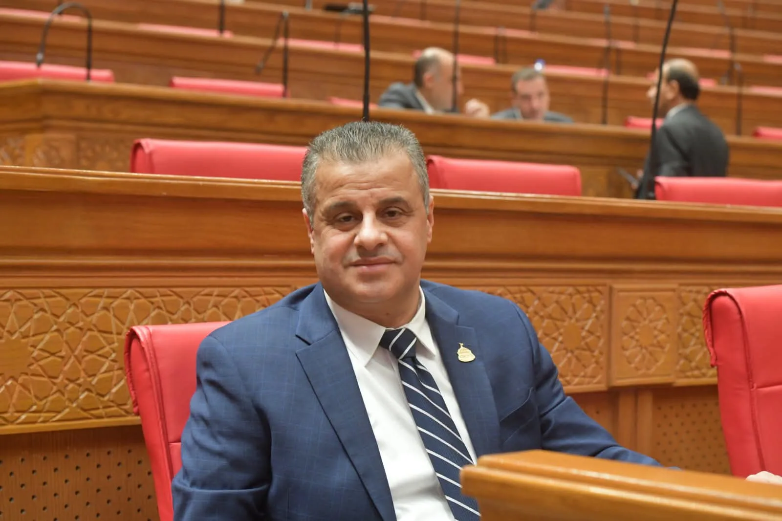 النائب عاصم مرشد يعترض على ضعف التمثيل الحكومي خلال مناقشة ملف حملة الماجستير والدكتوراه وتعيين العشرين الأوائل