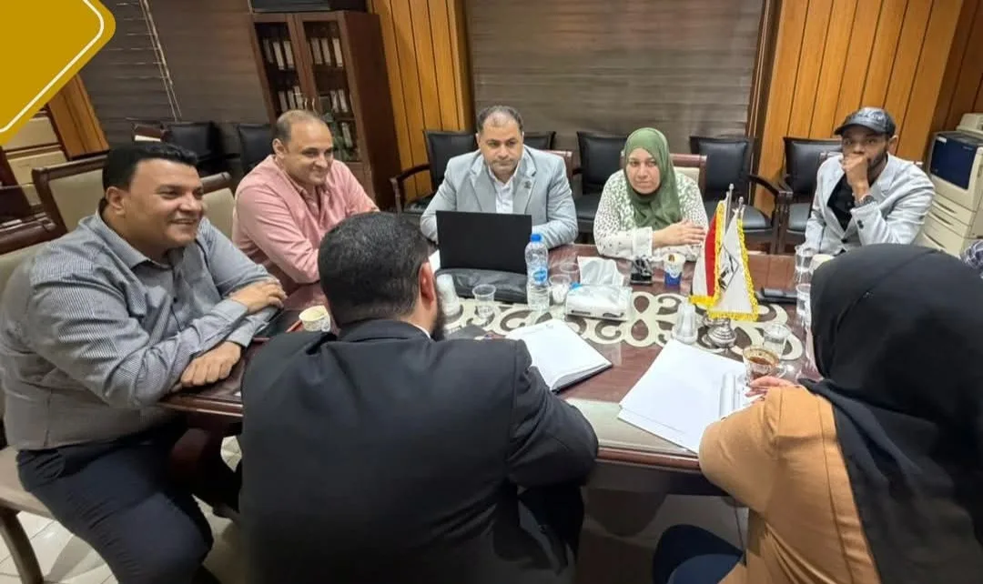 تنسيقية شباب الأحزاب والسياسيين تعقد ورشة عمل حول "تنظيم تداول وبيع الطيور والدواجن الحية"