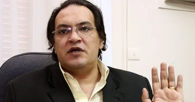 "متأثرُا بكورونا".. وفاة المناضل الحقوقي حافظ أبو سعدة