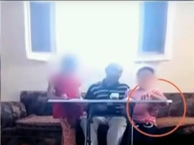 تفاصيل "غريبة" عن المُدرس المُتحرش بالصغيرات.. ومن قام بتصوير الفيديو الفاضح (التفاصيل)