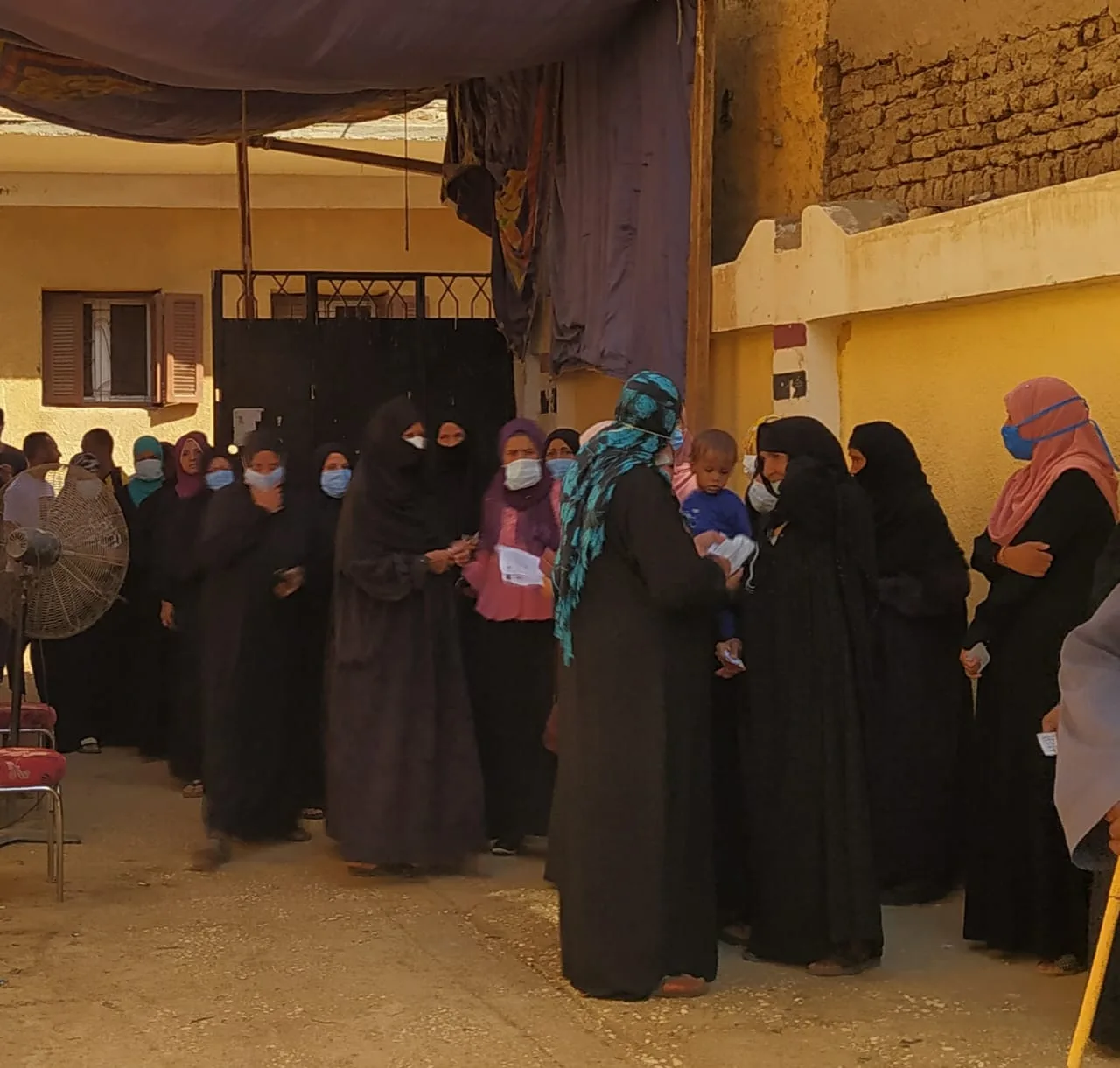 "الله عليكي يا بهية"...سيدات الصعيد يثبتن حضورهن في إنتخابات مجلس "الشيوخ"