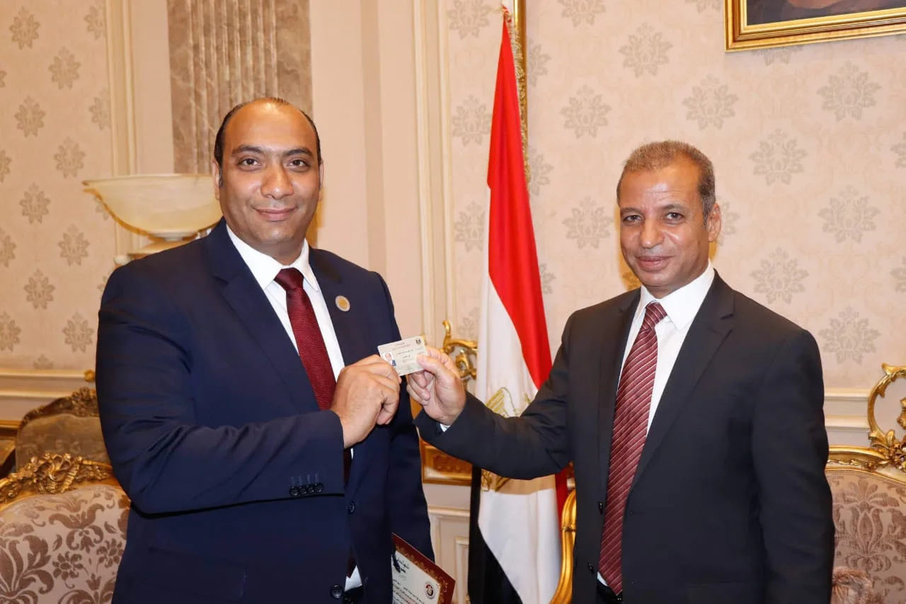 النائب فؤاد القاضي: الإخوان تخلوا عن الفاشل محمد على بعد احتراقه سياسيا بسبب ضعفه