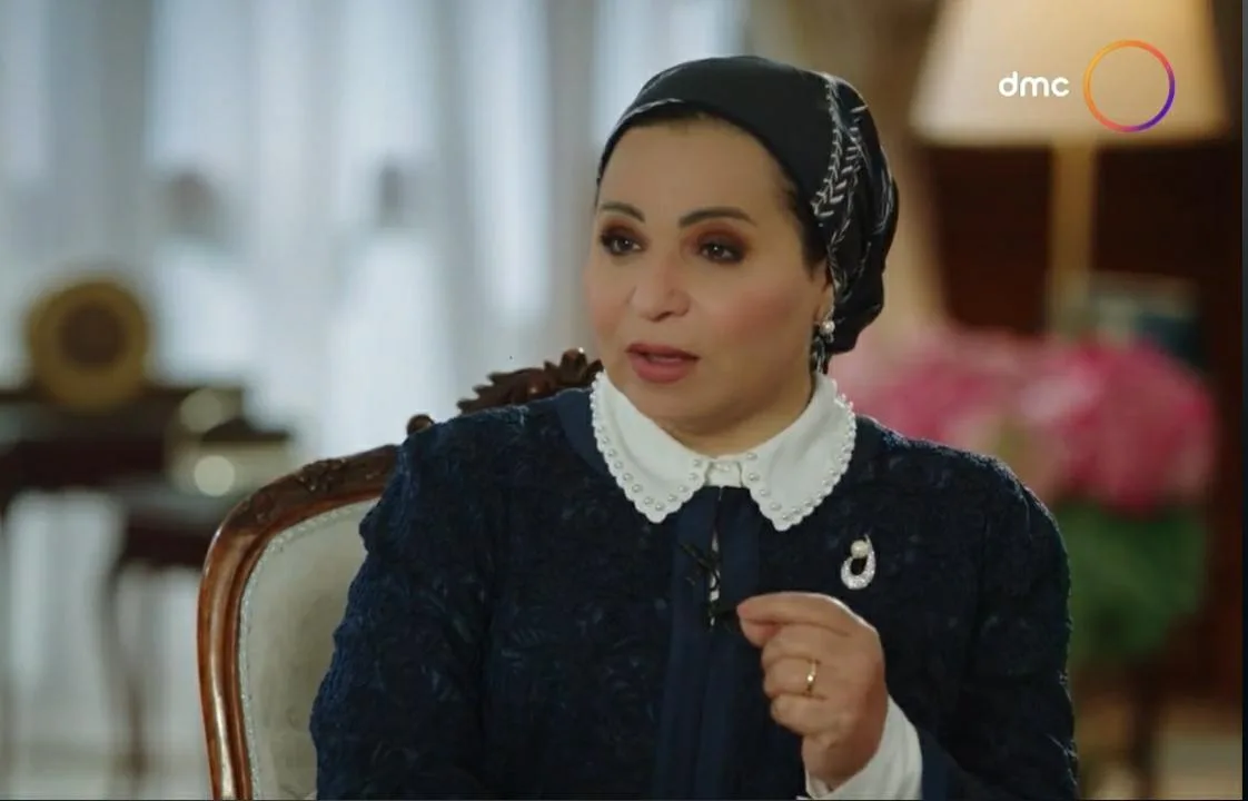 فخورة بحصول المرأة على 90 مقعدًا في البرلمان .. انتصار السيسي: تكشف عدد نساء مصر