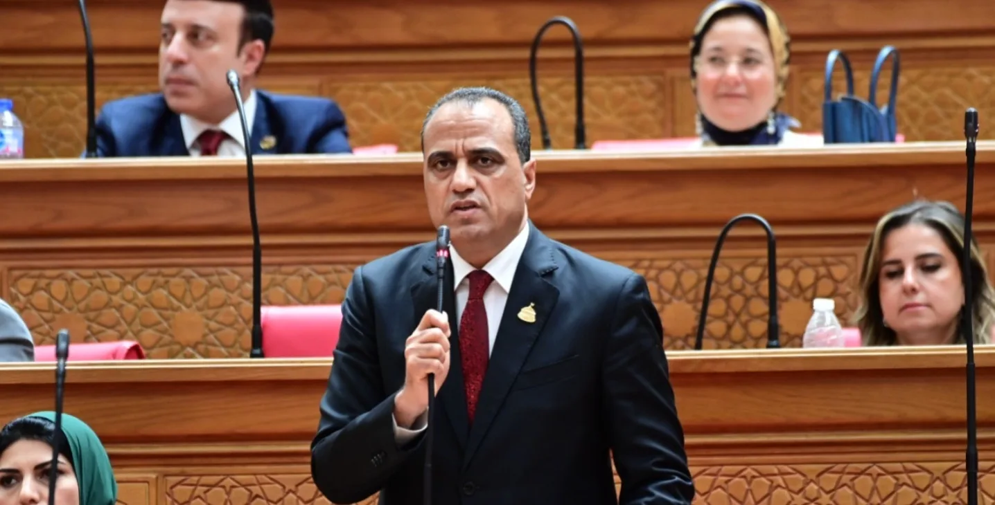 النائب ممدوح جاب الله يطالب الحكومة بإنهاء إجراءات التصالح بمخالفات البناء