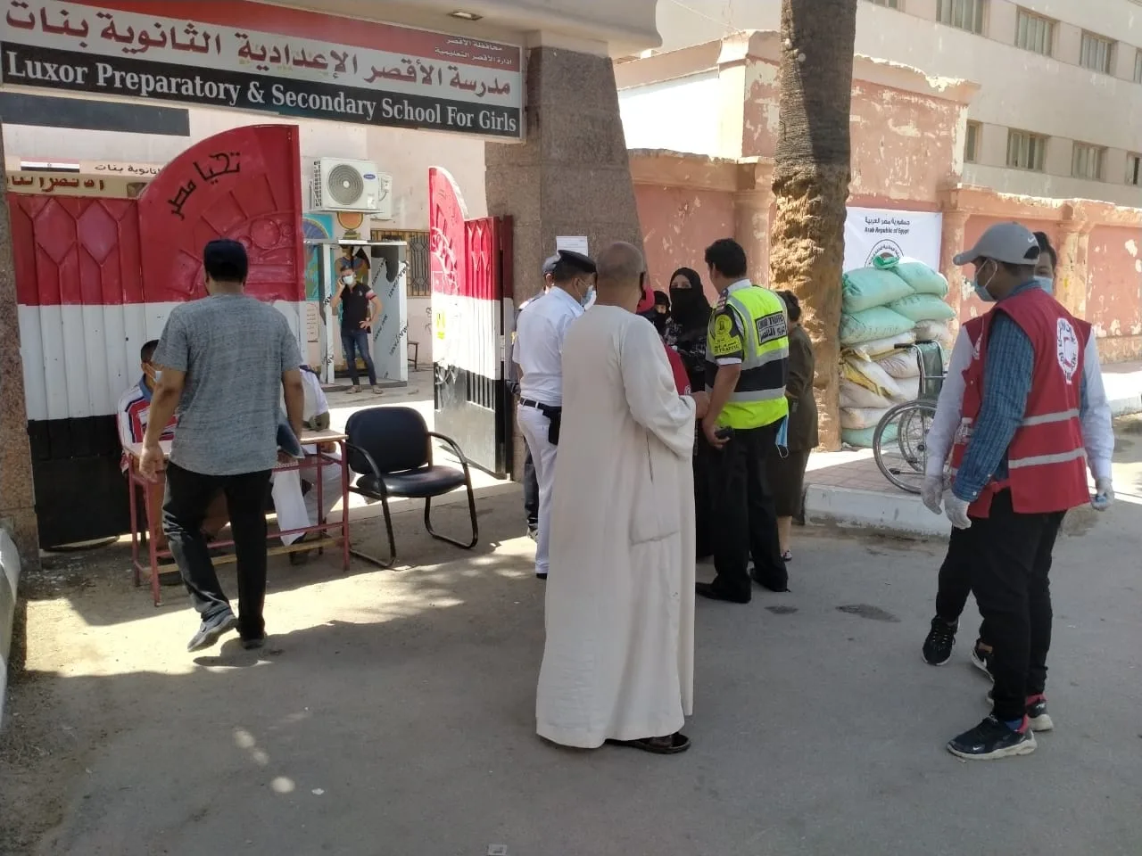 المرشحون هينجحوا بكام في الميه؟.. إقبال المصريين على اللجان الانتخابية يُحدد مصداقية مجلس النواب القادم