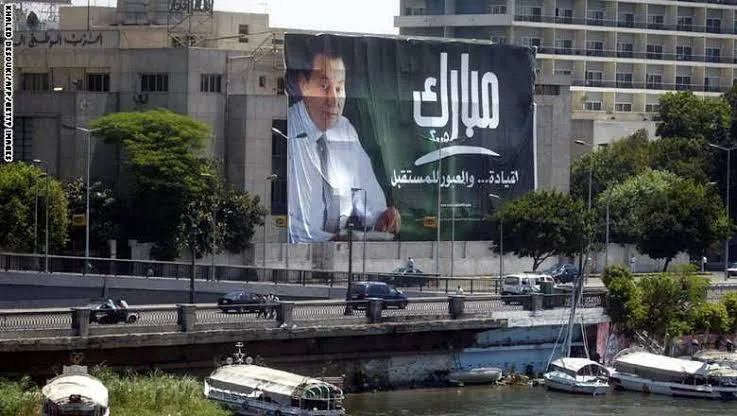 برلمانيو "مبارك" يرفضون مغادرة كراسي الحياة النيابية ويترشحون بمجلس الشيوخ