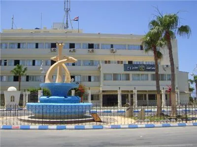 "لخدمة أطباء الضبعة".. أهالي يتبرعون ب 1000 متر في مطروح