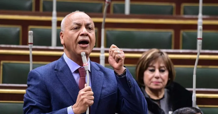مصطفى بكري: زيادة المعاشات بنسبة 15% خطوة مهمة ستخفف الأعباء المعيشية عن أكثر من 11 مليون مواطن من أصحاب