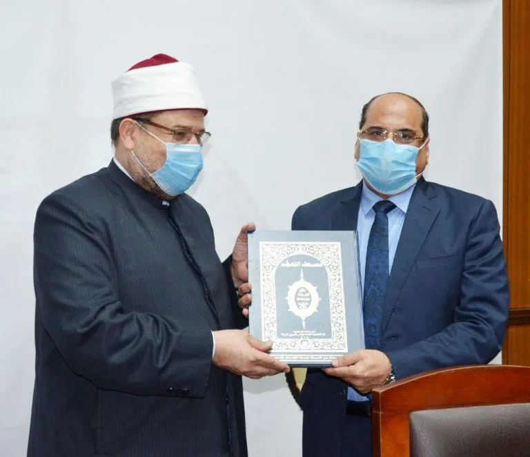 المصحف هدية لكل وزير.. الحكومة تُعلن زيادة إيجارات الأراضي الزراعية ومياه الري (التفاصيل)